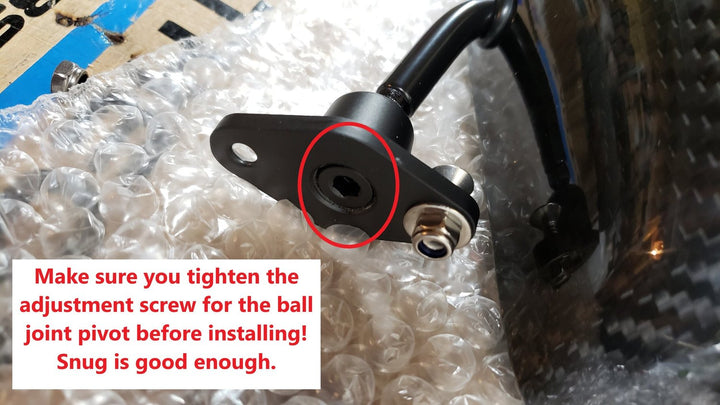 adjustment screw for the ball joint pivot