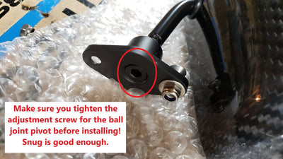 adjustment screw for the ball joint pivot